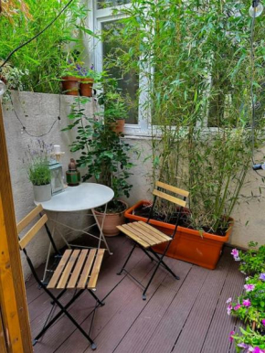 Charming studio in a courtyard in Paris